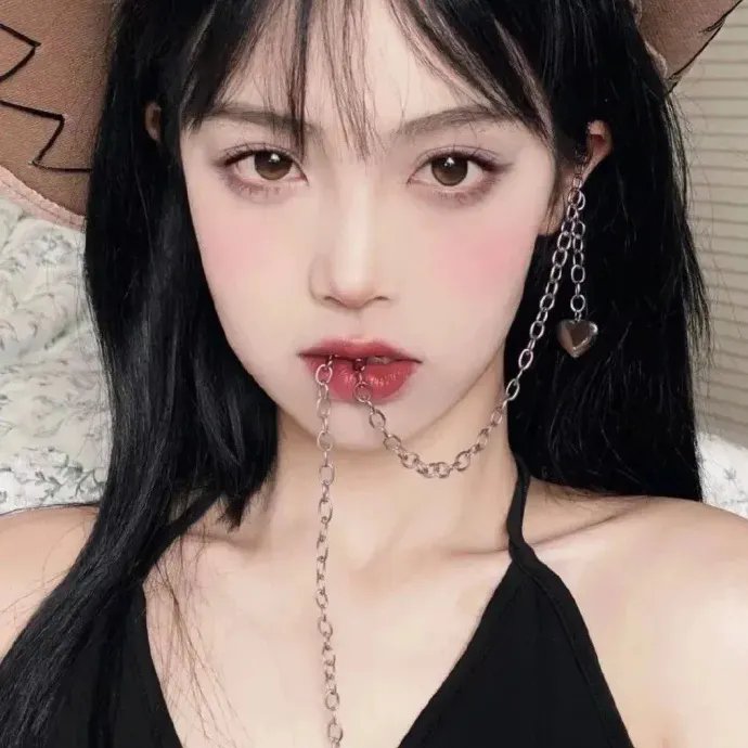 亚曼达厌世系